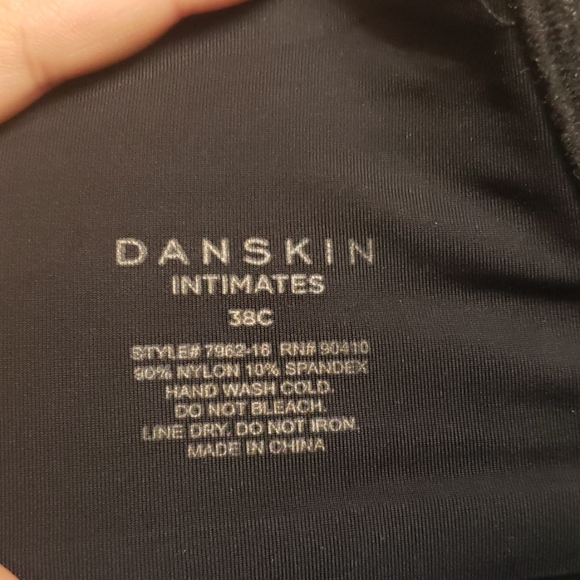 Danskin bras - Picture 3 of 3